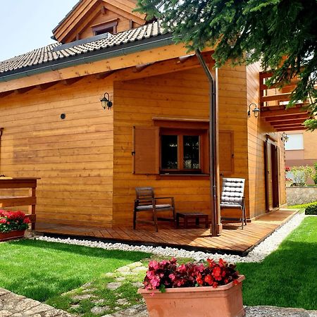 B&B Lo Chalet Di Ocre San Felice d'Ocre Exterior foto