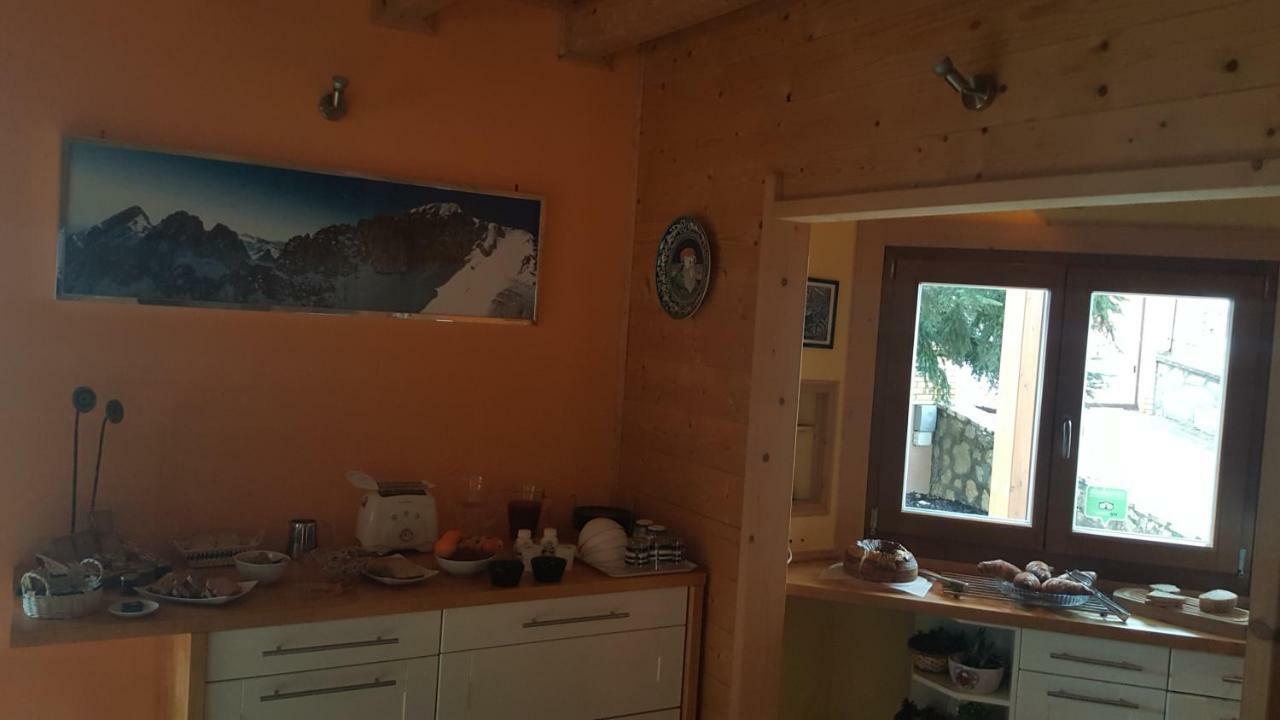 B&B Lo Chalet Di Ocre San Felice d'Ocre Exterior foto